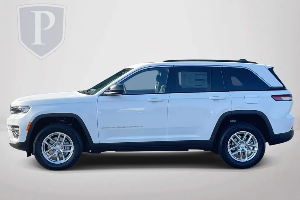 2025 Jeep Grand Cherokee Laredo X photo 1