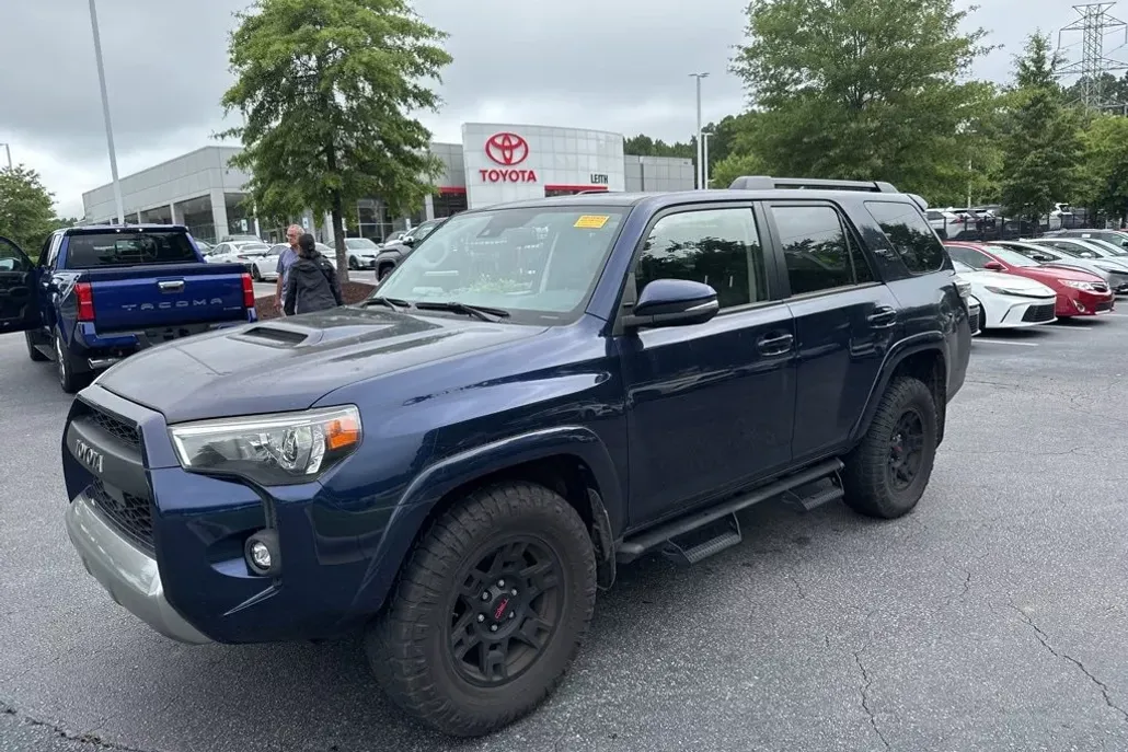 2022 Toyota 4Runner TRD Premium photo 1
