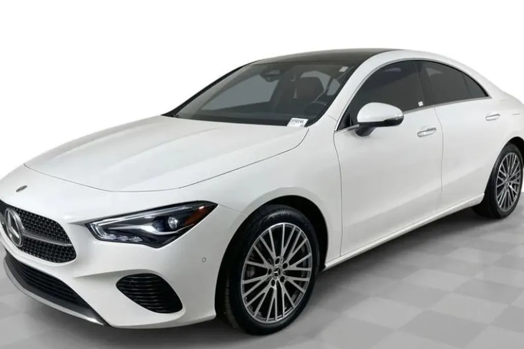2025 Mercedes Benz CLA 250 photo 1