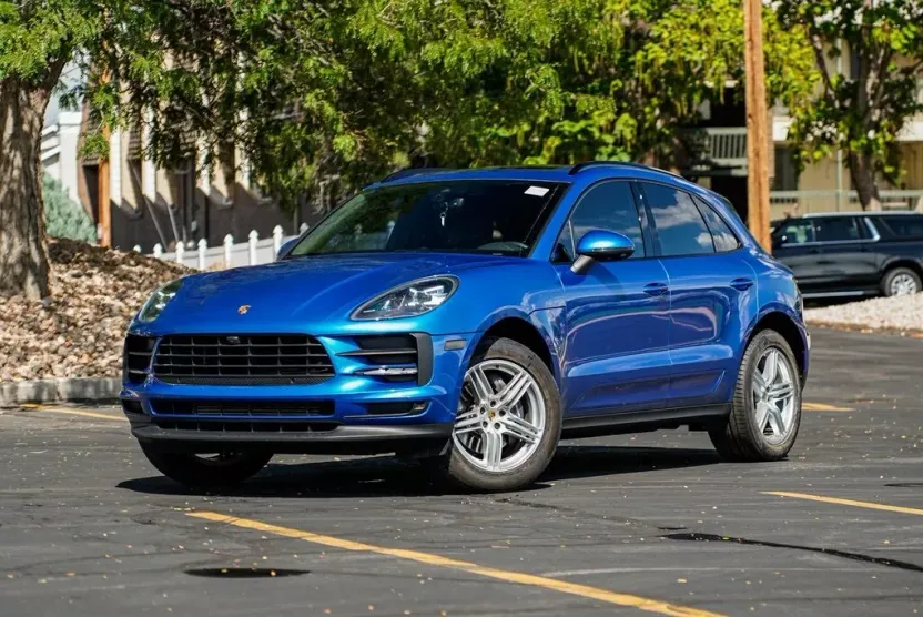 2021 Porsche Macan Base photo 1