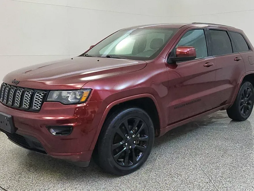 2018 Jeep Grand Cherokee Altitude photo 1