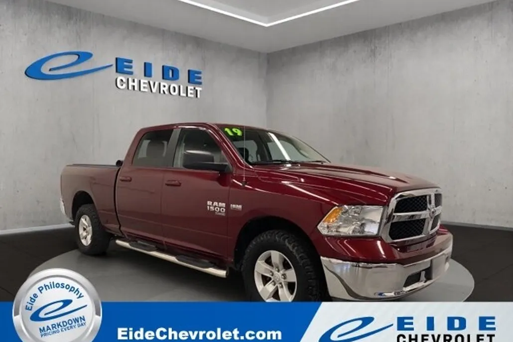 2019 Ram 1500 Classic SLT photo 1
