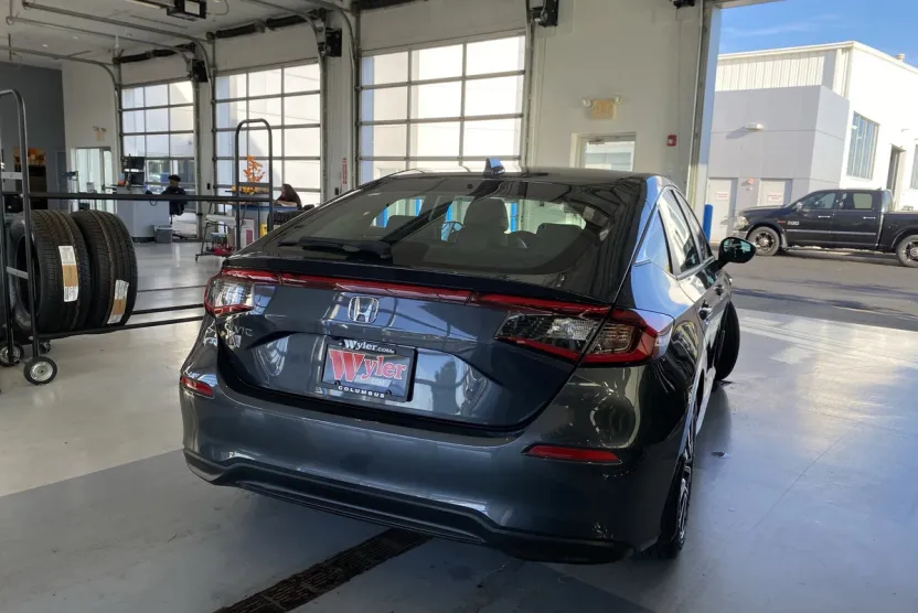 2023 Honda Civic Hatchback EX-L photo 1