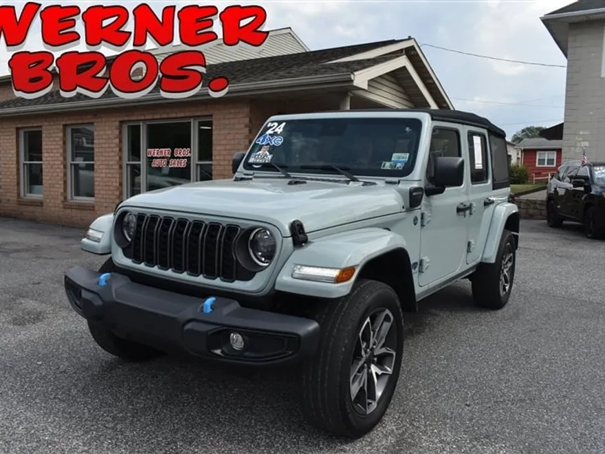 2022 Jeep Wrangler Unlimited 4xe photo 1