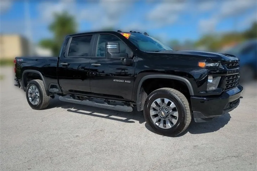 2023 Chevrolet Silverado 2500HD Custom photo 1
