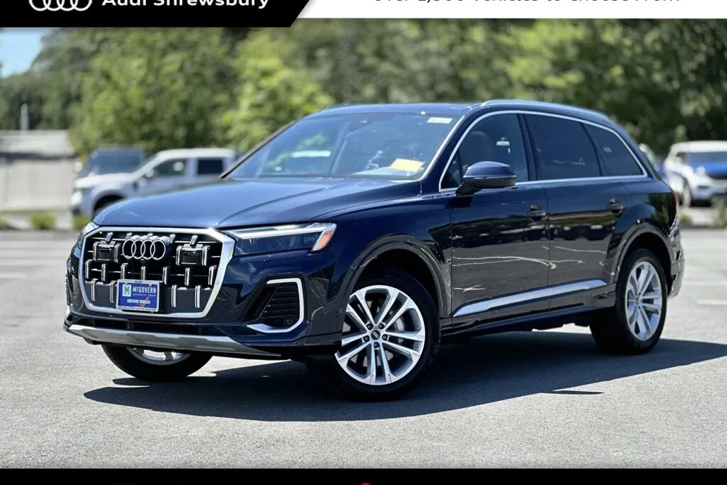 2025 Audi Q7 45 Premium Plus photo 1