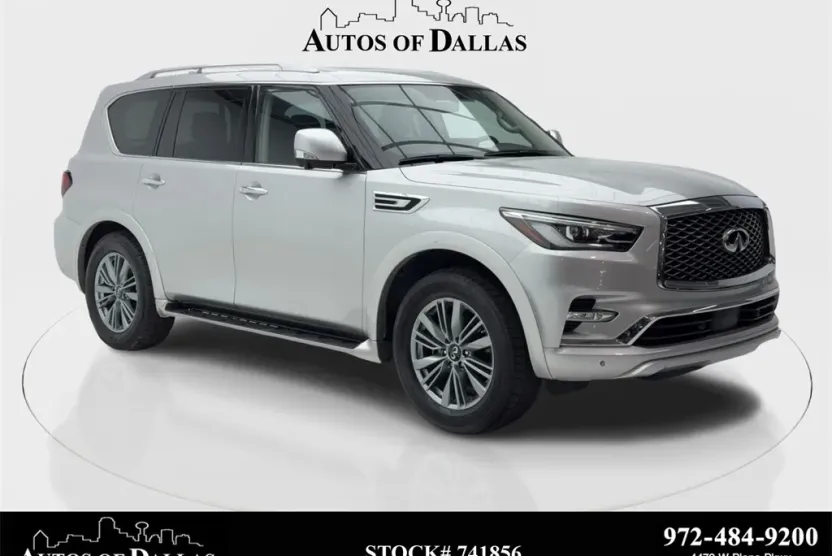 2022 Infiniti QX80 Luxe photo 1