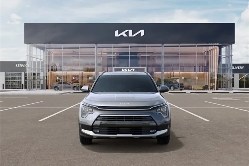 2024 Kia Niro EX Touring photo 1