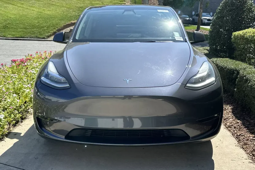 2021 Tesla Model Y Long Range photo 1