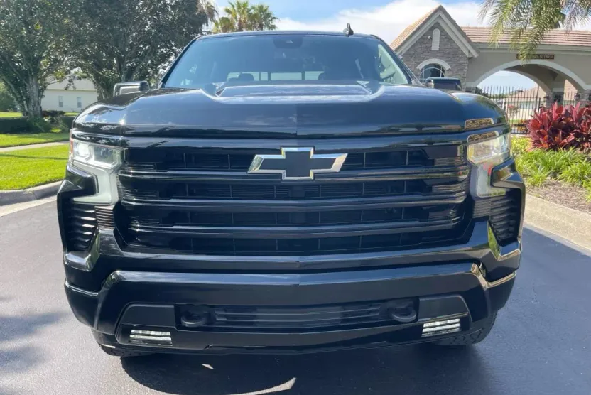 2023 Chevrolet Silverado 1500 RST photo 1
