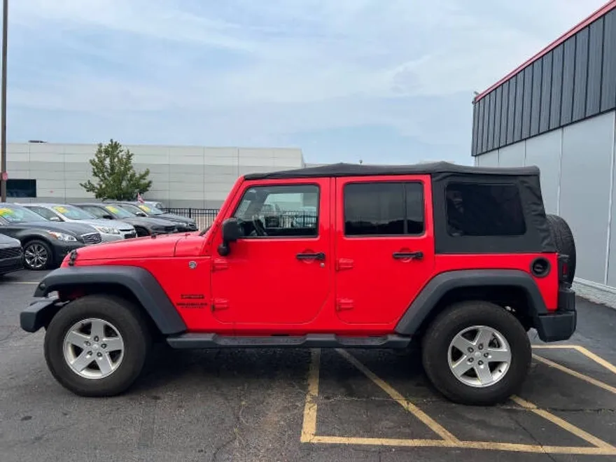 2013 Jeep Wrangler Unlimited Sport photo 1