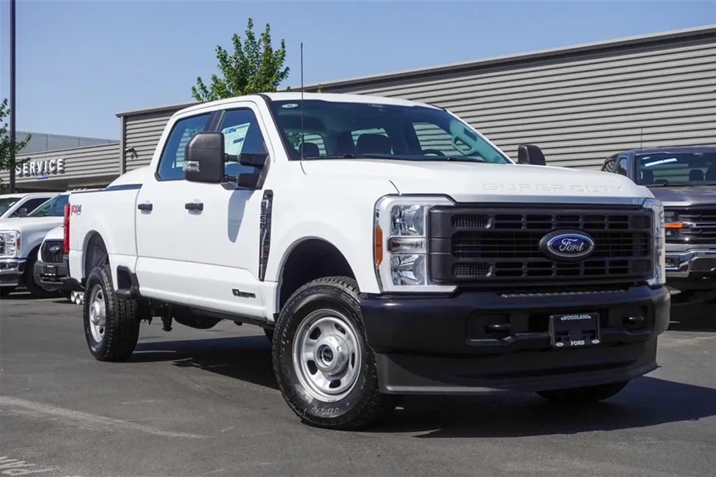 2025 Ford F-350 XL photo 1