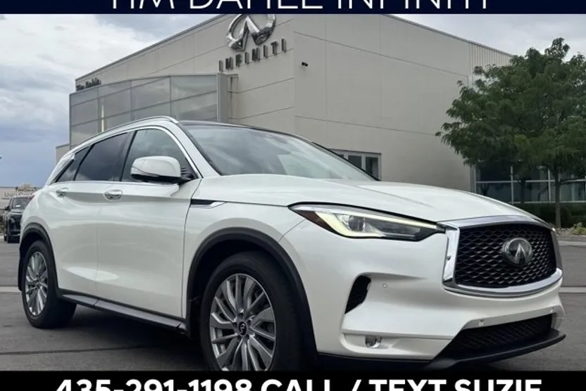 2019 Infiniti QX50 Essential photo 1