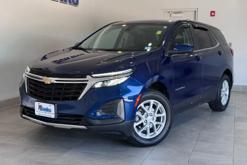 2022 Chevrolet Equinox LT photo 1