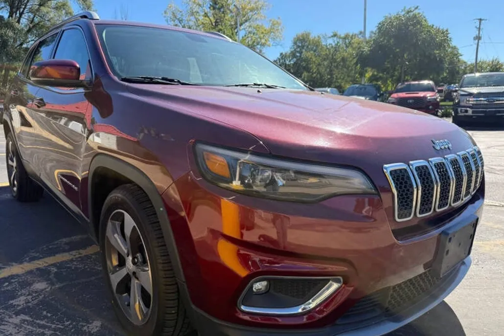 2019 Jeep Cherokee Limited photo 1