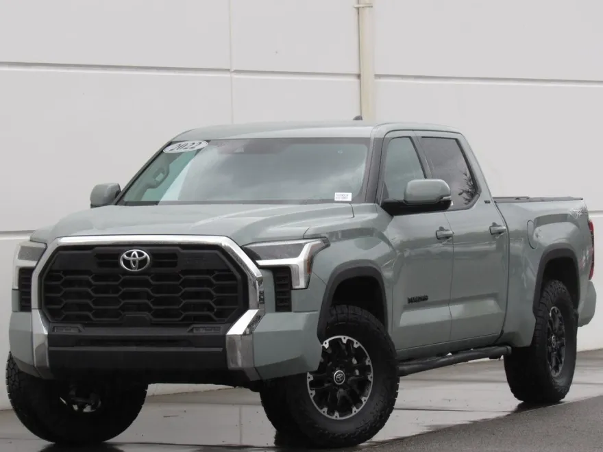 2022 Toyota Tundra SR5 photo 1