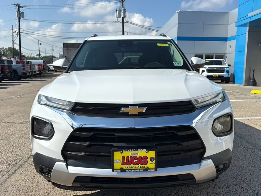 2022 Chevrolet Trailblazer LT photo 1