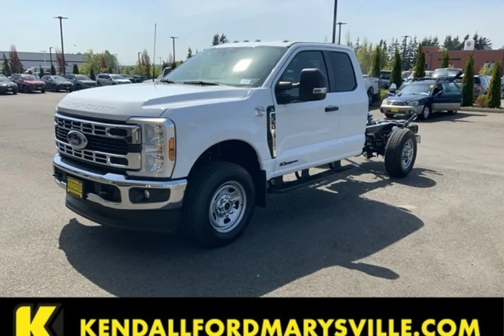 2025 Ford F-350 photo 1