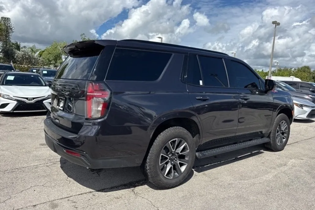 2024 Chevrolet Tahoe Z71 photo 1