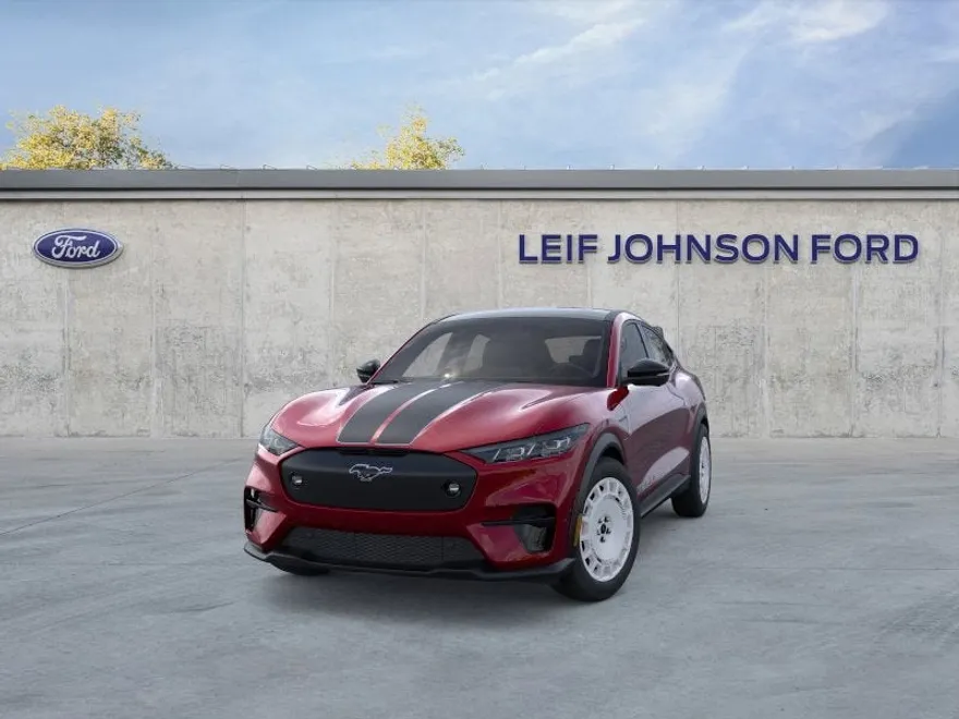 2025 Ford Mustang Mach-E GT photo 1