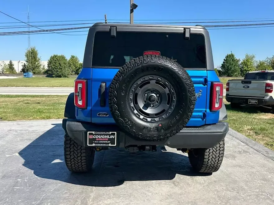 2025 Ford Bronco Badlands photo 1