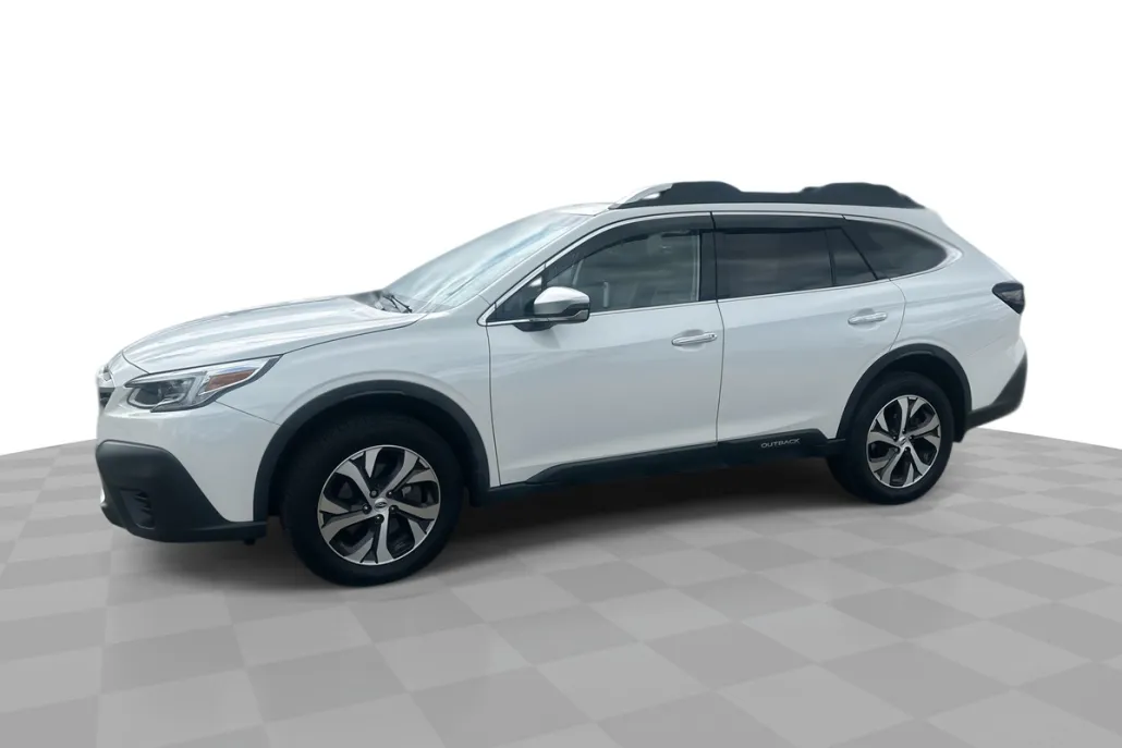 2020 Subaru Outback Touring XT photo 1