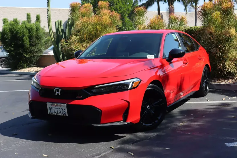 2025 Honda Civic Si photo 1