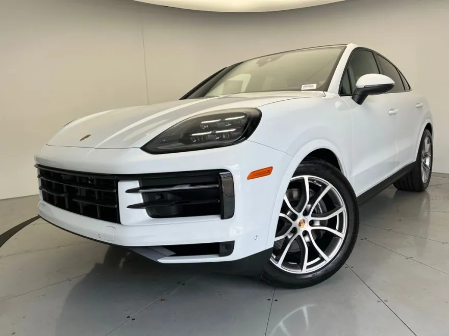2025 Porsche Cayenne Coupe photo 1