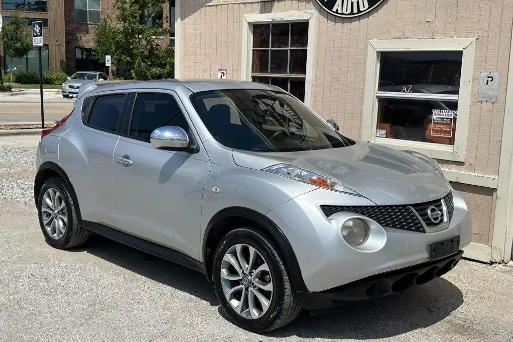 2013 Nissan Juke S photo 1
