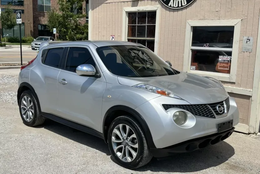 2013 Nissan Juke S photo 1