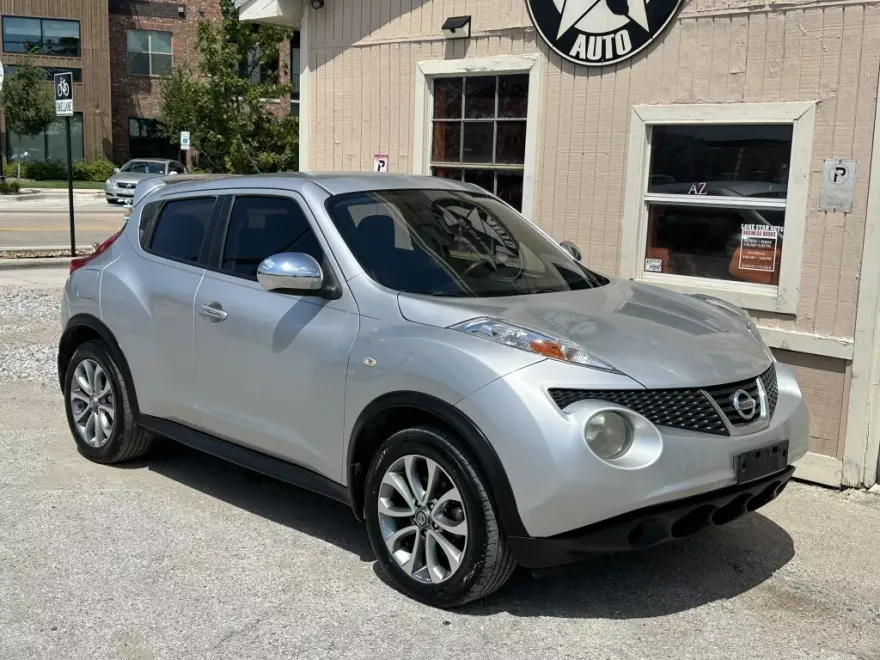 2013 Nissan Juke S photo 1