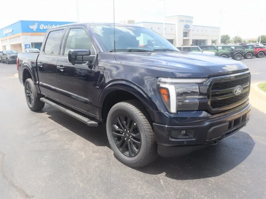 2025 Ford F-150 Lariat photo 1