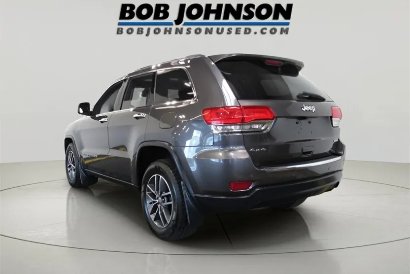 2017 Jeep Grand Cherokee Limited photo 1