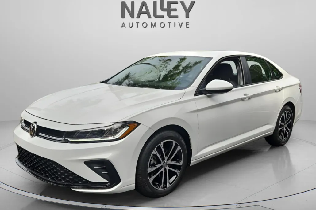 2026 Volkswagen Jetta Sport photo 1