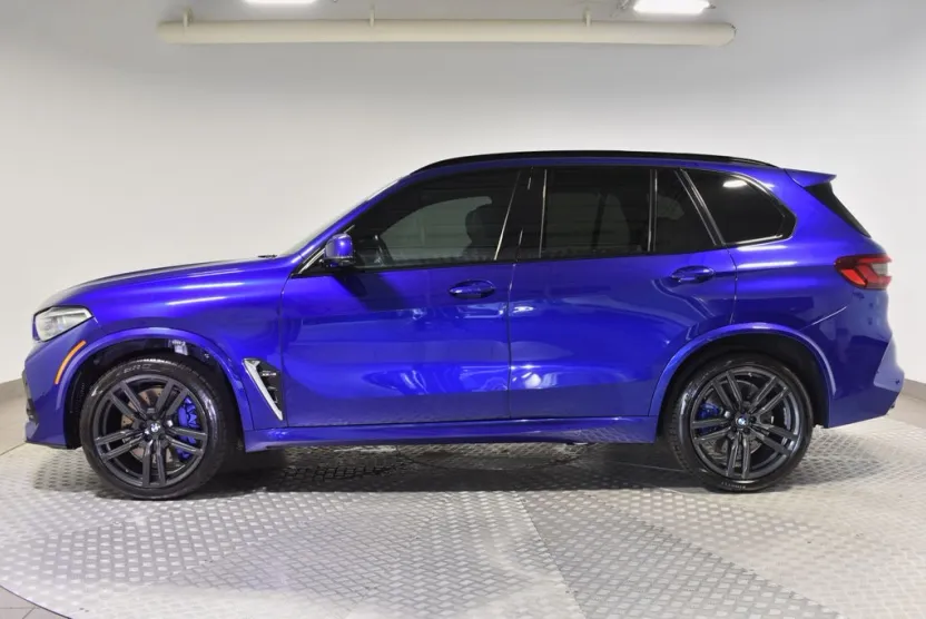 2022 Bmw X5 M photo 1