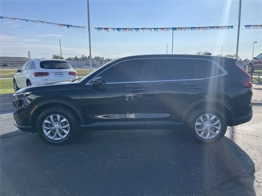 2023 Honda CR-V LX photo 1