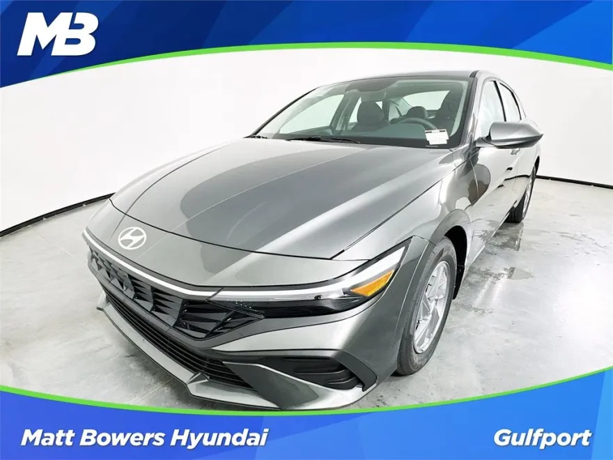 2025 Hyundai Elantra SE photo 1