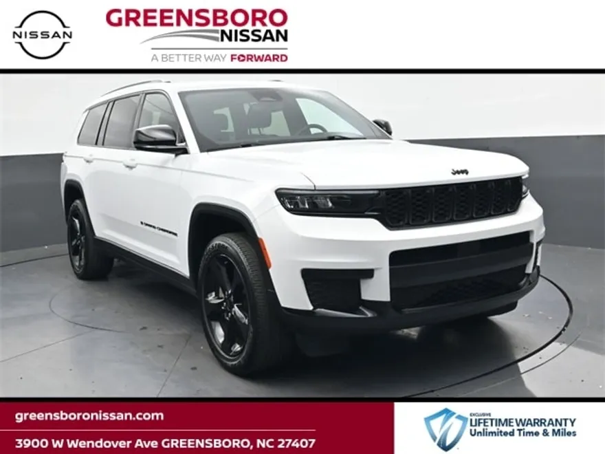 2021 Jeep Grand Cherokee Laredo Altitude photo 1
