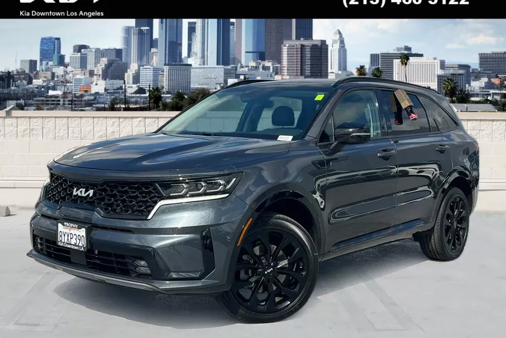 2022 Kia Sorento SX photo 1