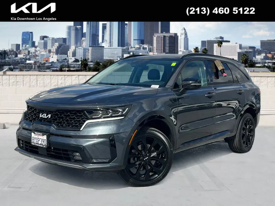 2022 Kia Sorento SX photo 1