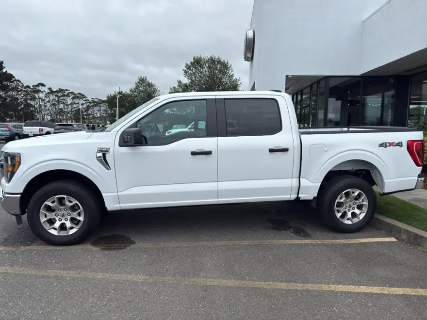 2023 Ford F-150 XLT photo 1
