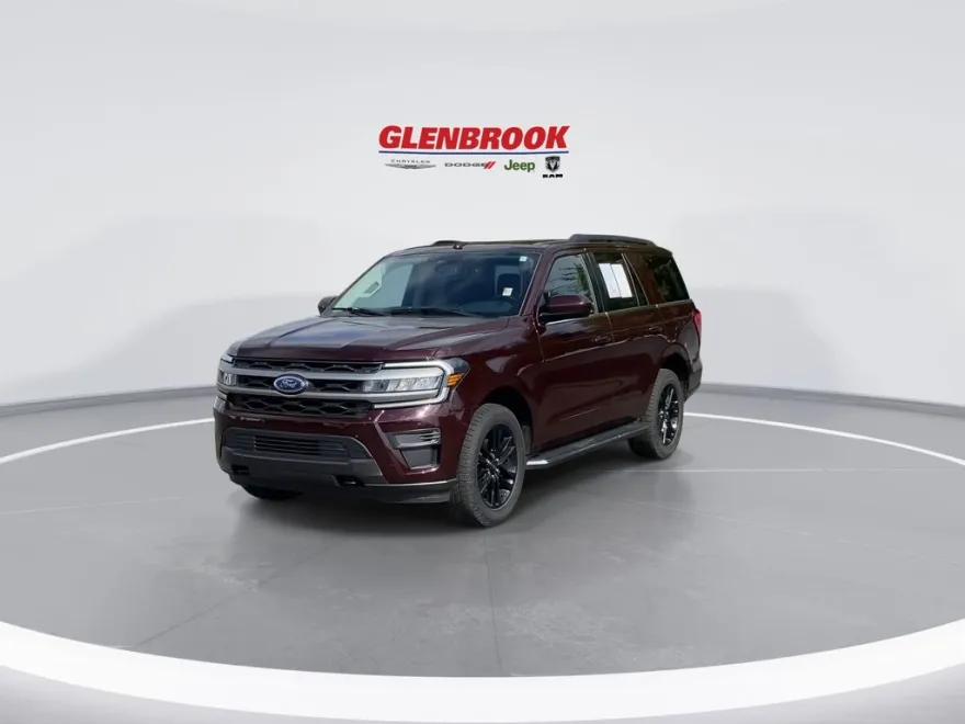 2023 Ford Expedition XLT photo 1