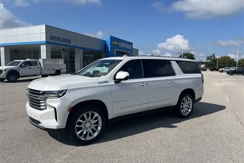 2024 Chevrolet Suburban High Country photo 1