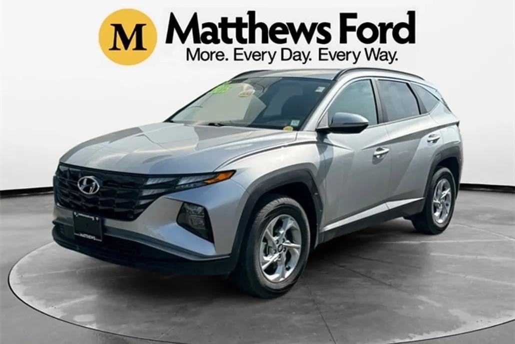 2022 Hyundai Tucson SEL photo 1