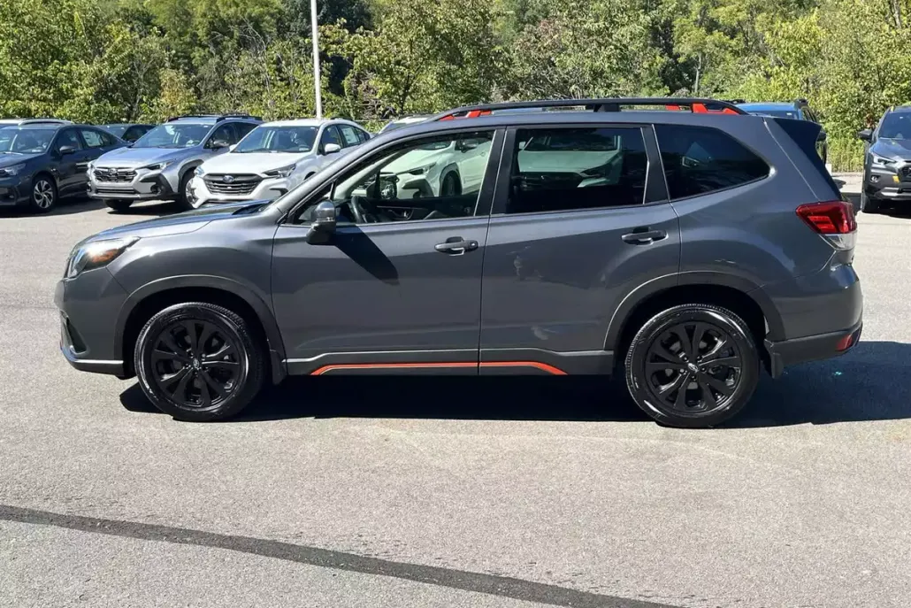 2024 Subaru Forester Sport Base photo 1