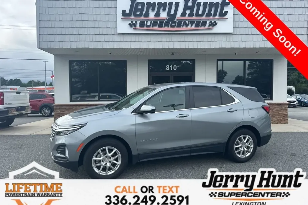 2024 Chevrolet Equinox LT photo 1