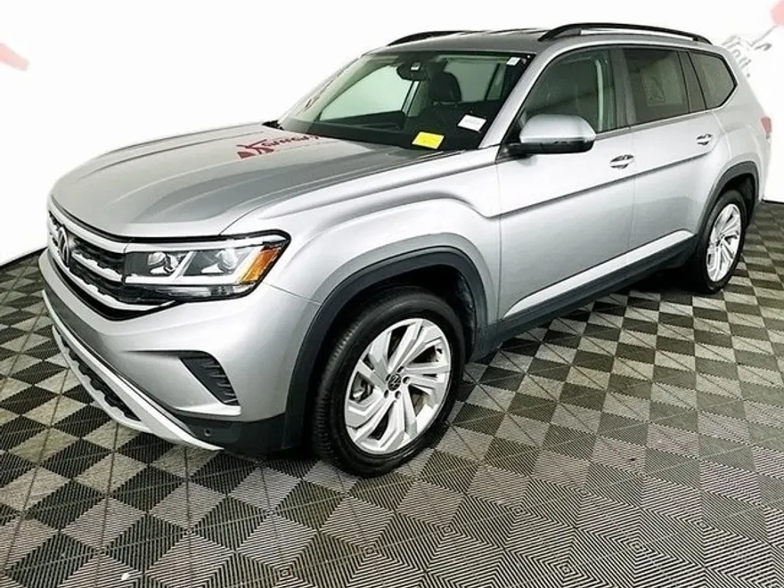 2023 Volkswagen Atlas V6 SE Technology photo 1