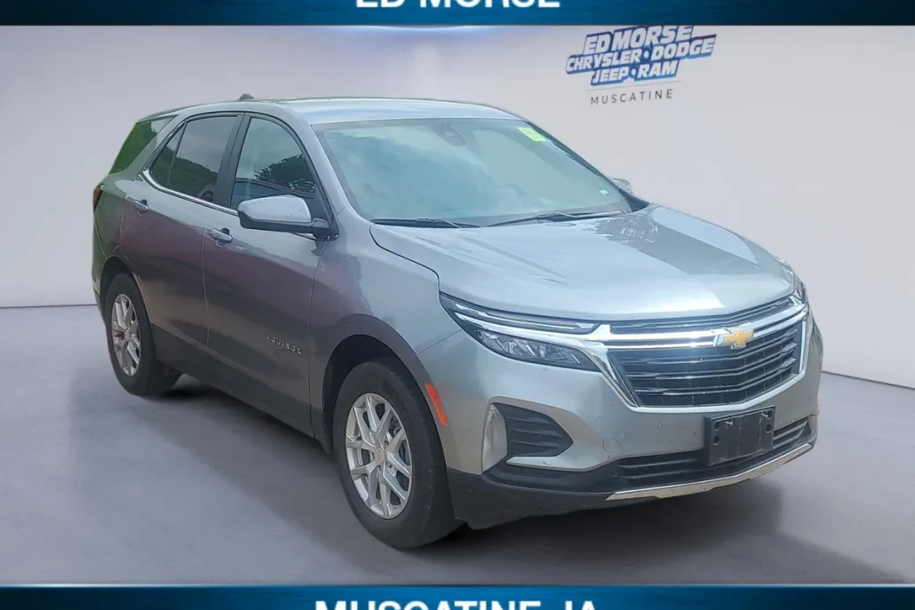 2024 Chevrolet Equinox LT photo 1