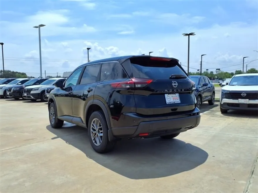 2026 Nissan Rogue S photo 1