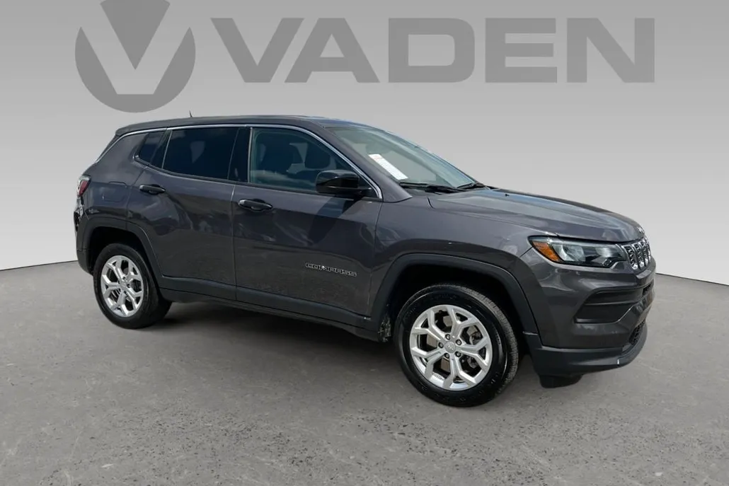 2024 Jeep Compass Sport photo 1